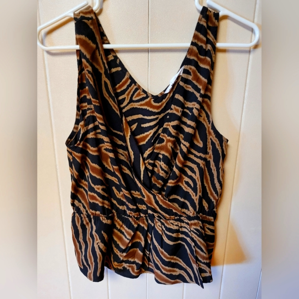 BB Dakota Steve Madden top